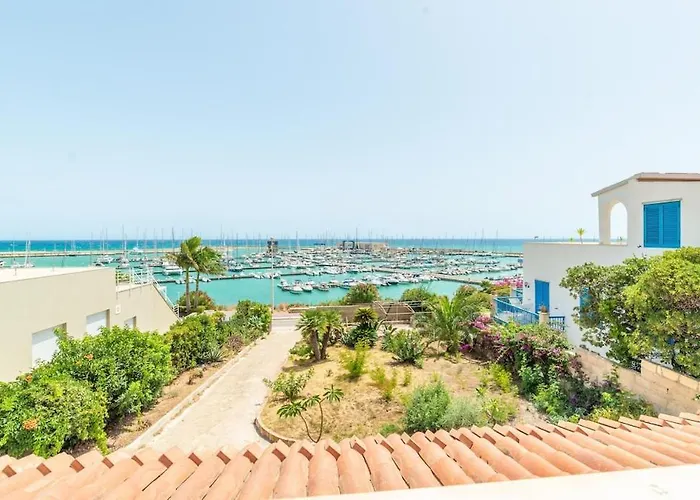 The Sea View House La Terrazza Sul Mare Lägenhet